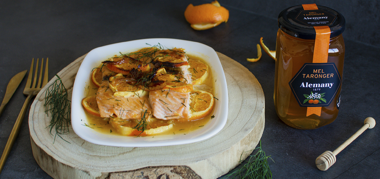 Salmó a la taronja amb mel de taronger